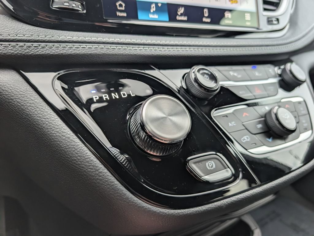 New 2026 Chrysler Pacifica Select AWD/4WD image 29