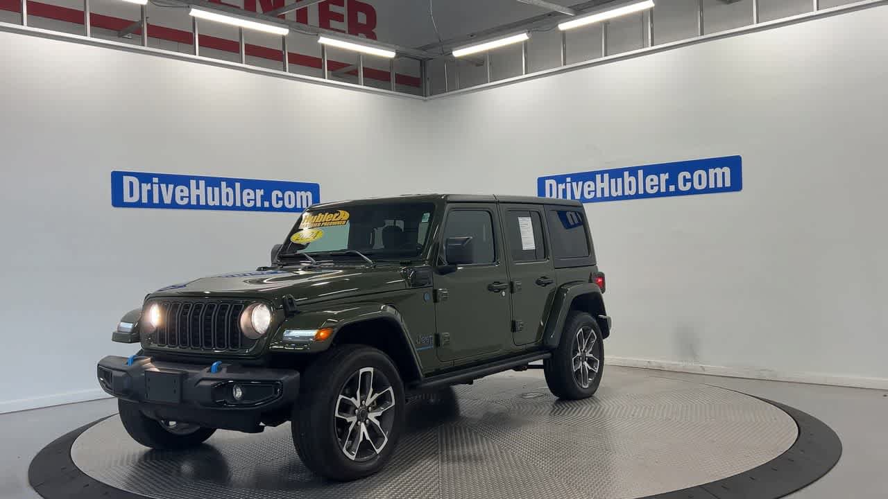 Used 2024 Jeep Wrangler Unlimited w/ Convenience Group AWD/4WD image 6