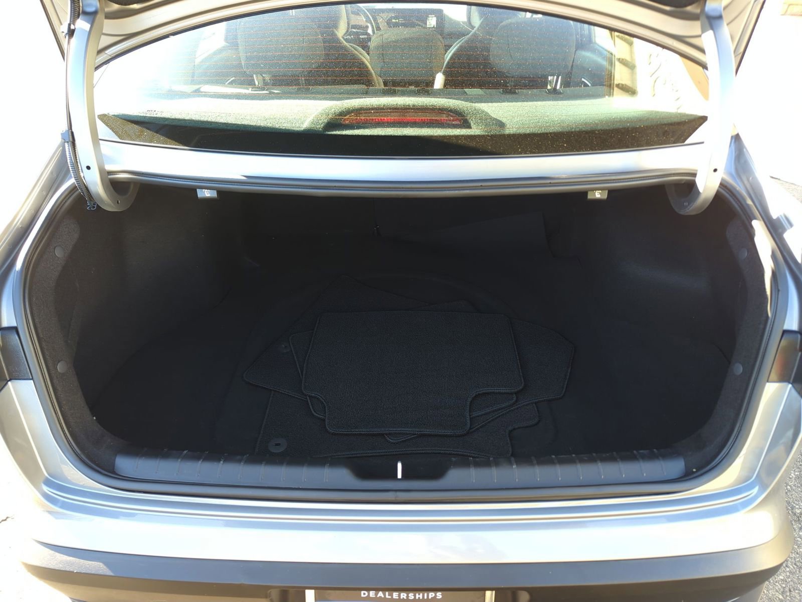 Used 2025 Kia K4 EX image 21