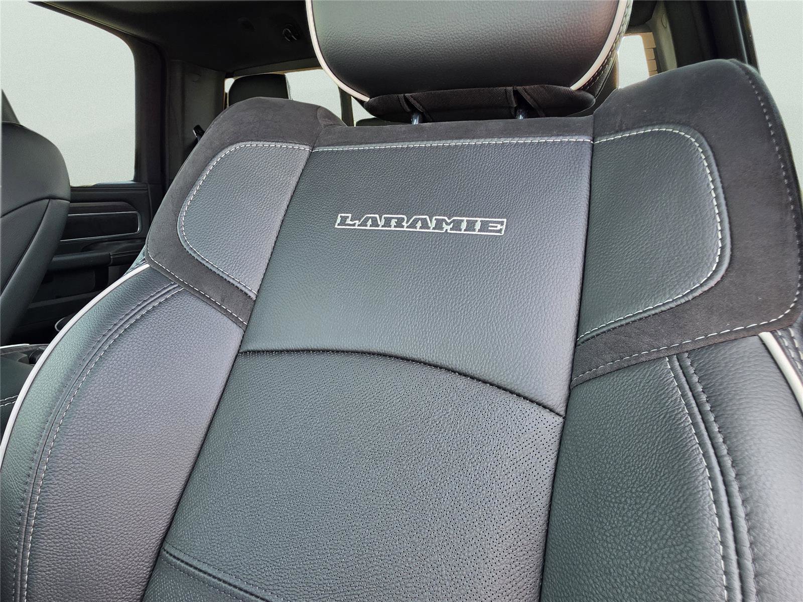 New 2026 RAM 2500 Laramie w/ Night Edition image 33