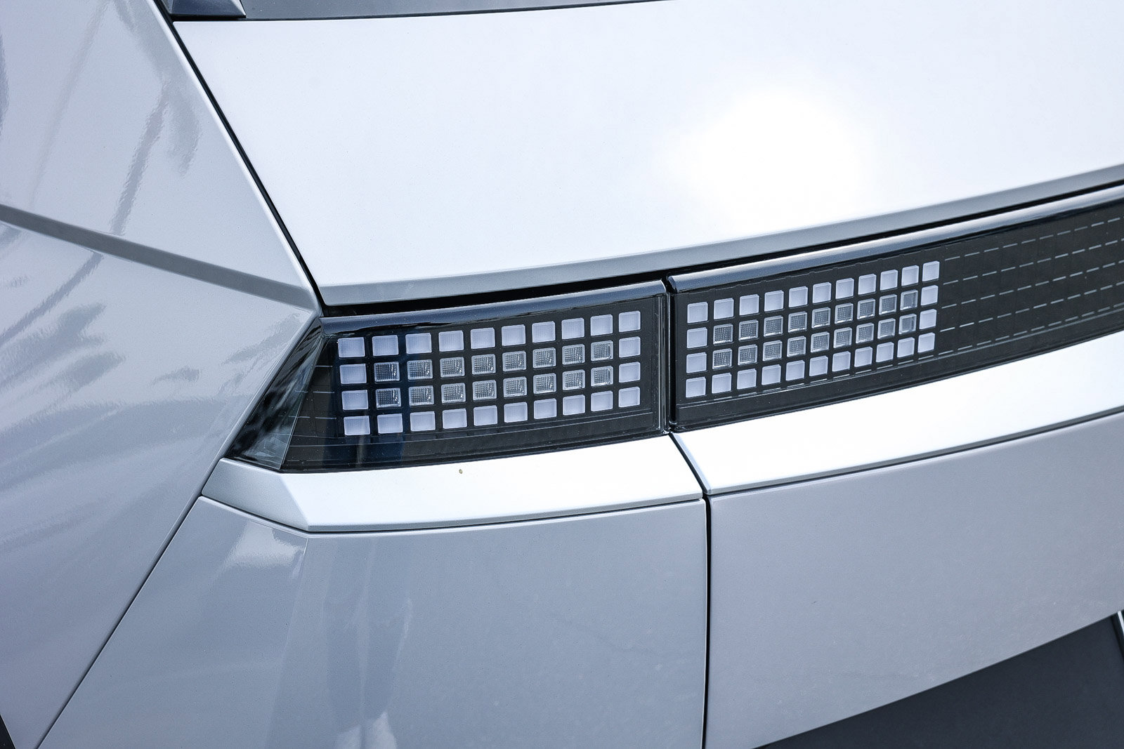 Used 2025 Hyundai Ioniq 5 SE image 8