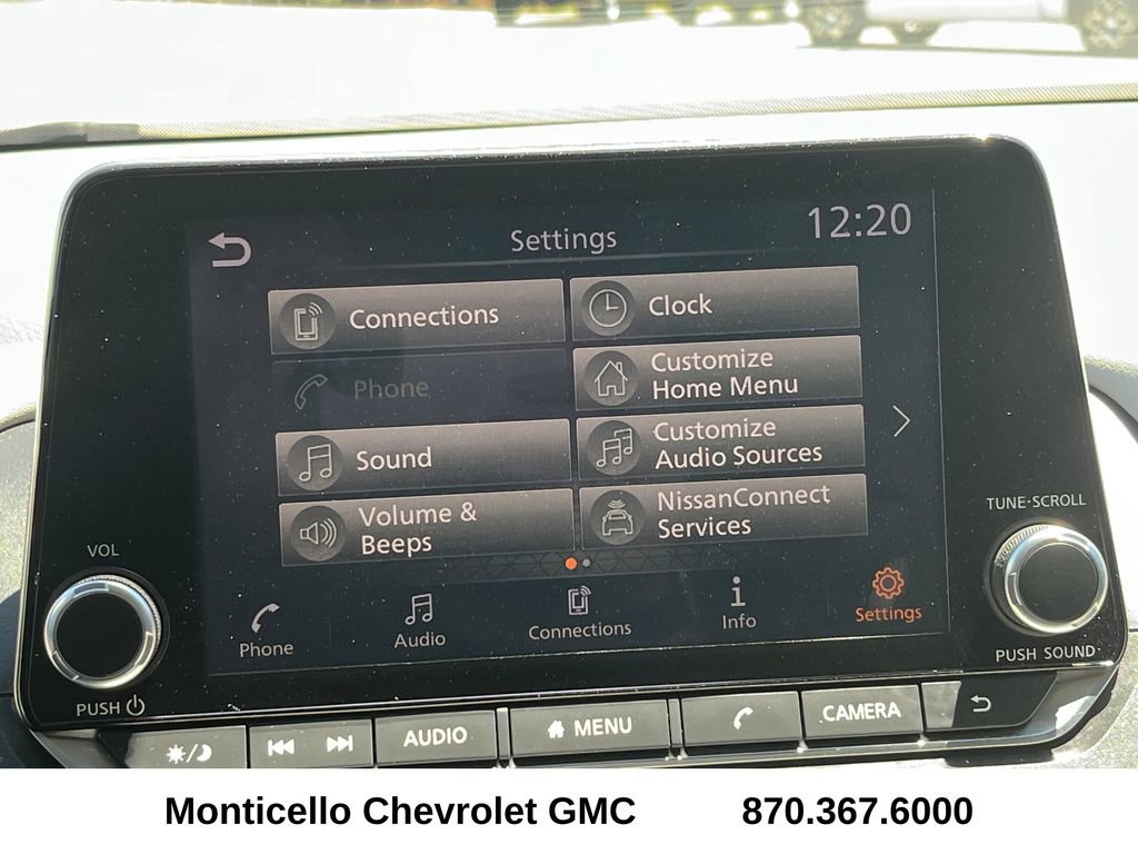 Used 2023 Nissan Rogue SV FWD image 17