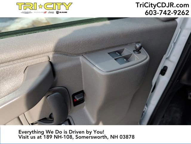 Used 2024 GMC Savana 2500 w/ Driver Convenience Package image 15