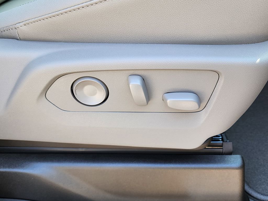 New 2026 GMC Sierra 1500 SLT w/ SLT Premium Plus Package image 39