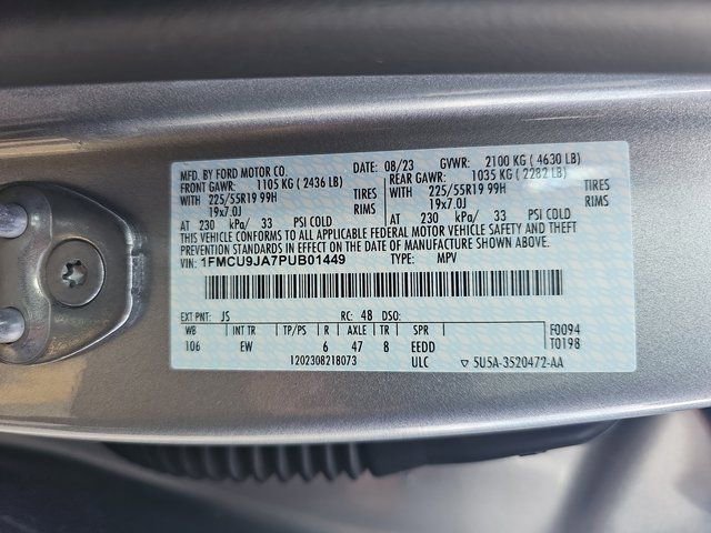 Used 2023 Ford Escape Platinum image 35