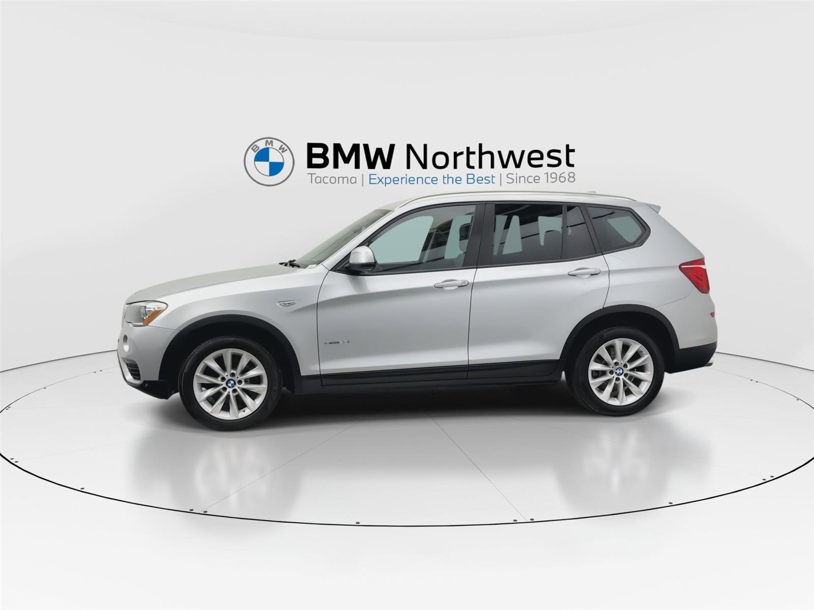 Used 2017 BMW X3 sDrive28i RWD image 10