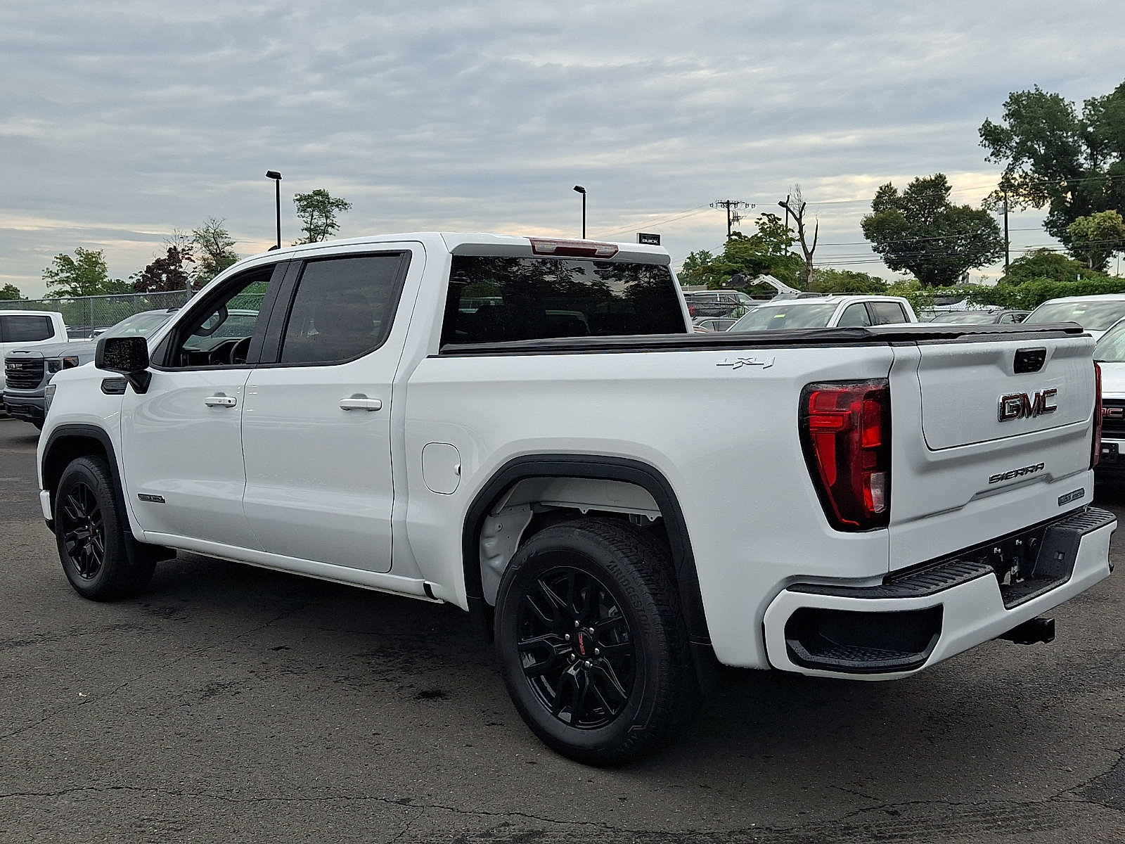 Certified 2024 GMC Sierra 1500 Elevation AWD/4WD image 4