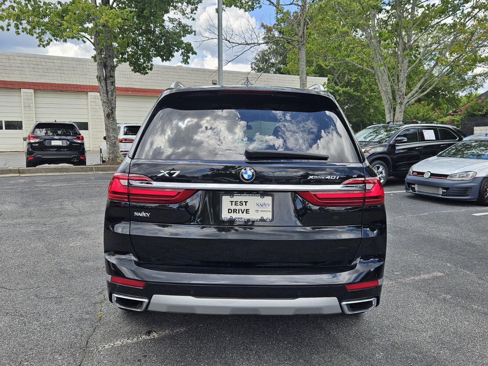 Used 2020 BMW X7 xDrive40i w/ Luxury Seating Package AWD/4WD image 6