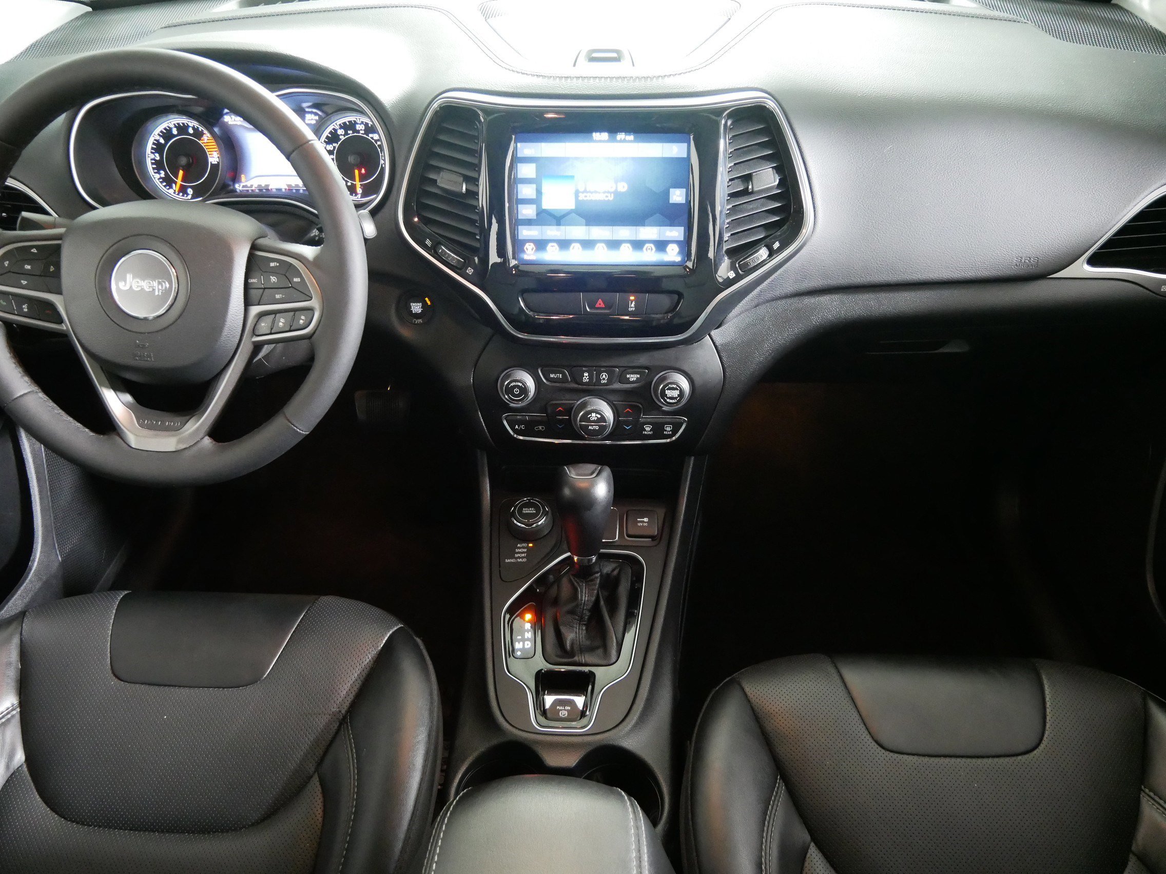 Used 2022 Jeep Cherokee Limited image 10