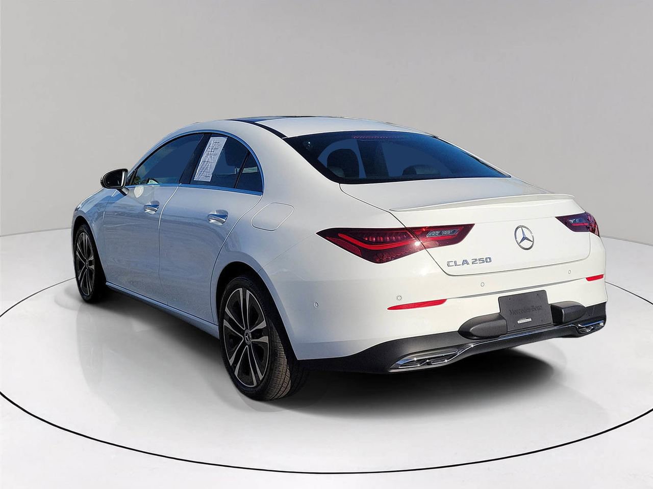 Certified 2025 Mercedes-Benz CLA 250 image 4