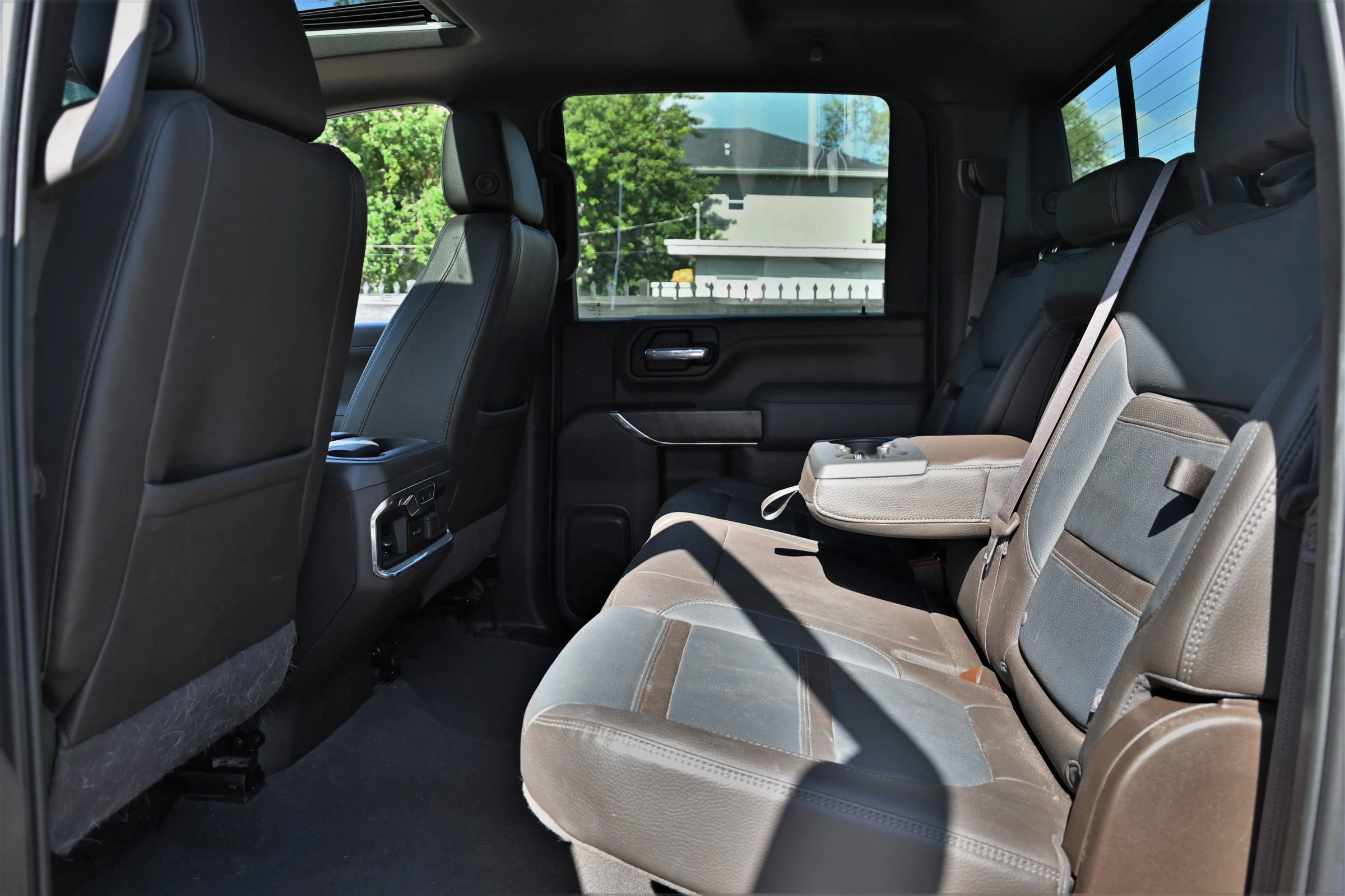 Used 2023 GMC Sierra 2500 Denali w/ Denali Ultimate Package AWD/4WD image 18