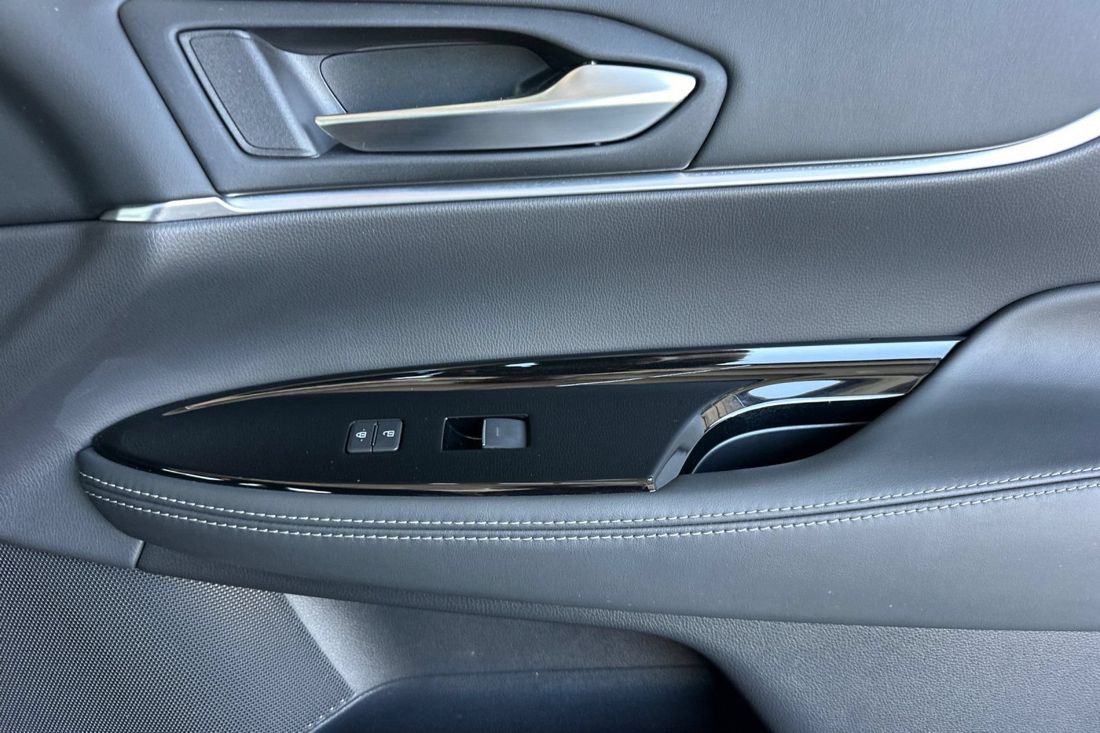 Certified 2023 Toyota Mirai w/ Advanced Technology Package RWD image 20