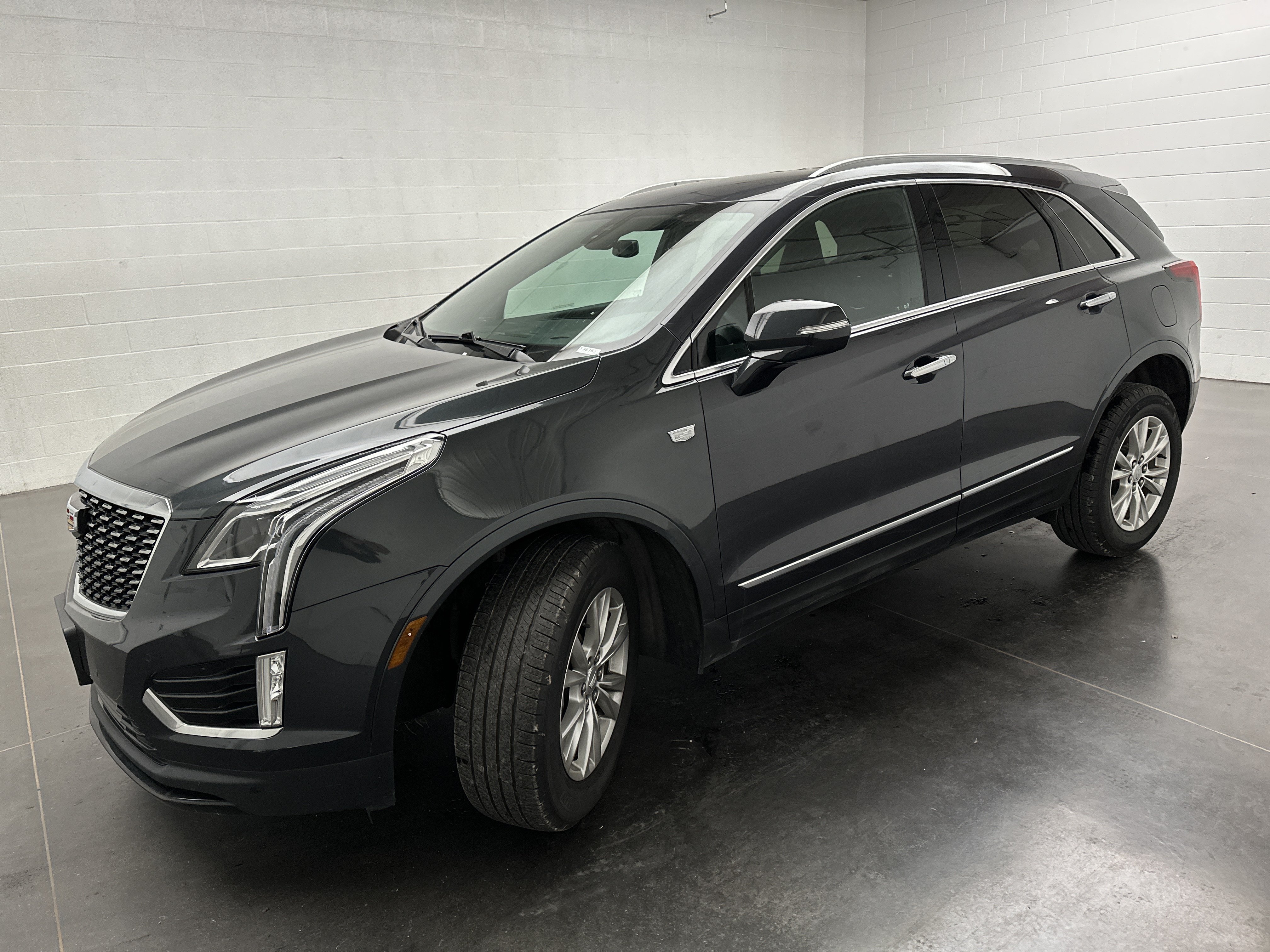Used 2023 Cadillac XT5 Luxury AWD/4WD image 5