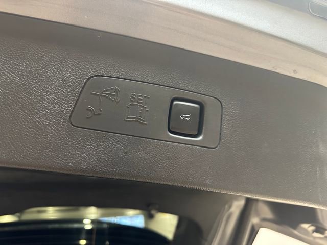 Used 2022 Lincoln Corsair Reserve w/ Equipment Group 201A image 21