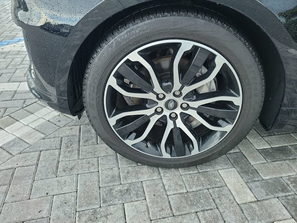 Used 2018 Land Rover Range Rover Sport HSE AWD/4WD image 13