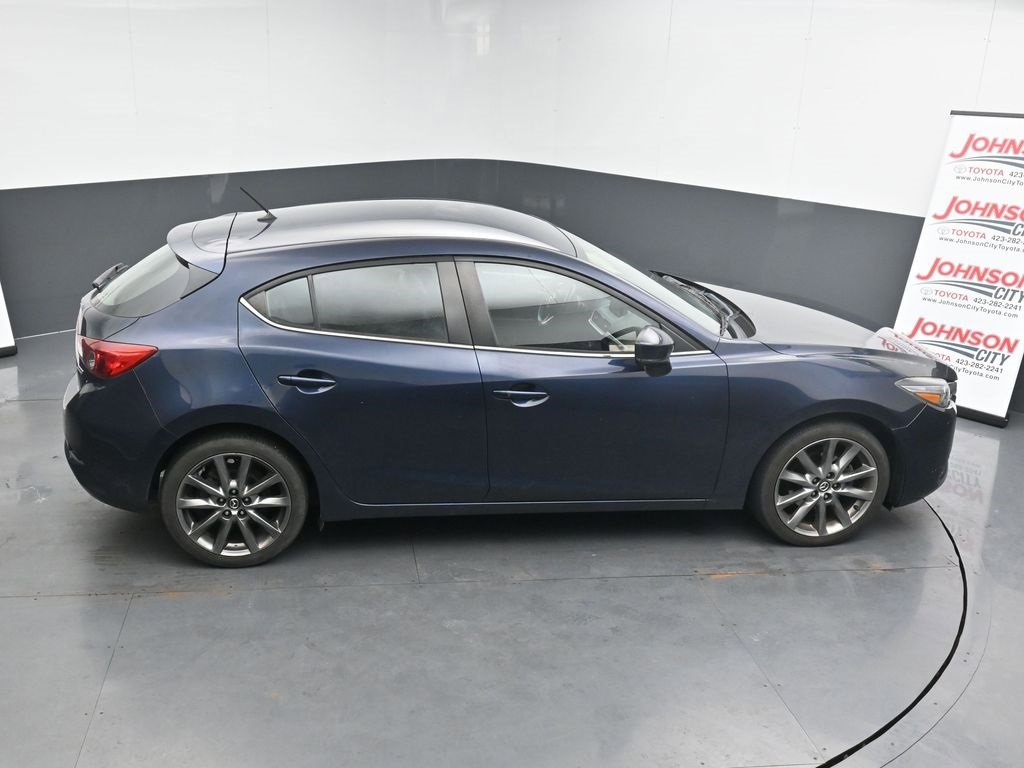 Used 2018 MAZDA MAZDA3 Touring image 17