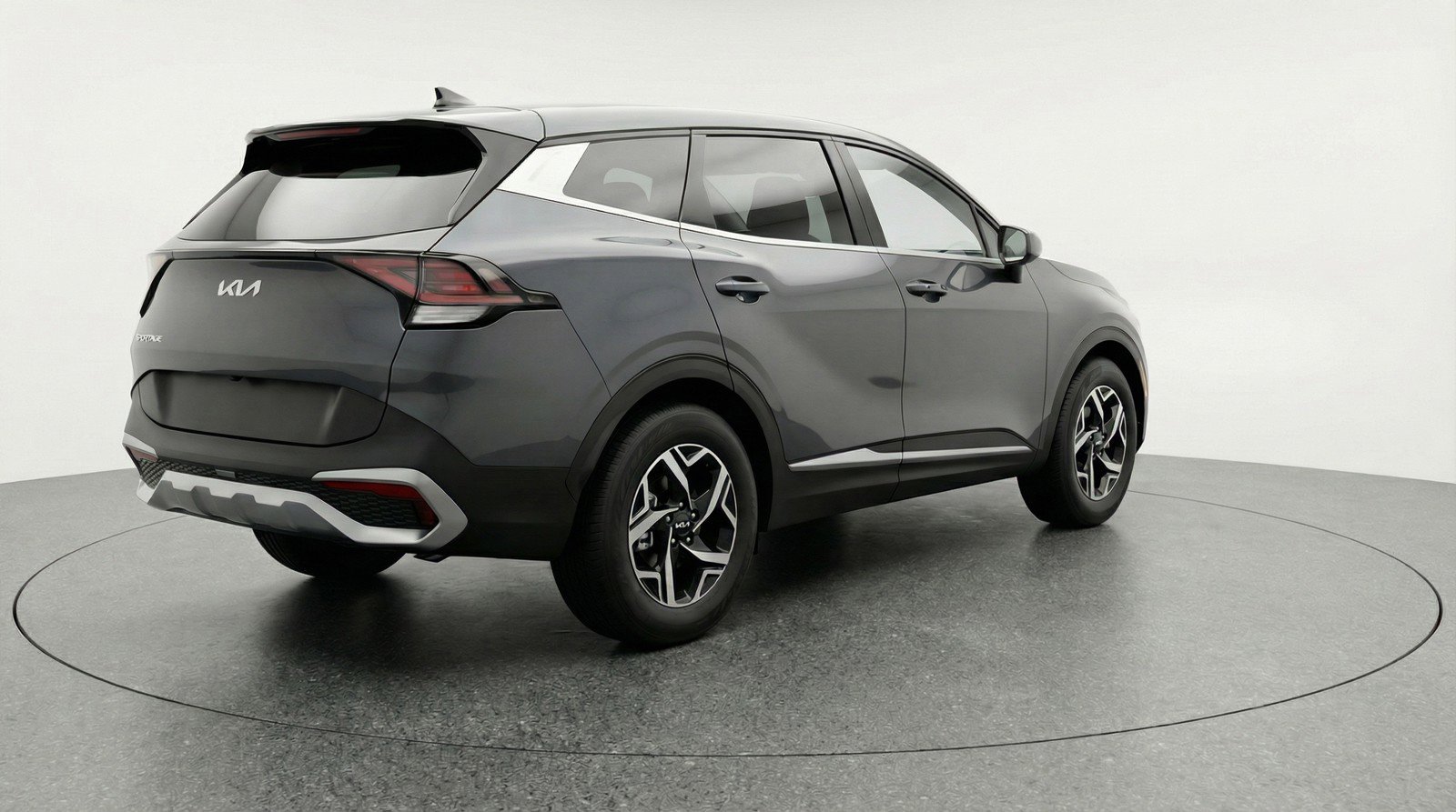 Used 2025 Kia Sportage LX image 9