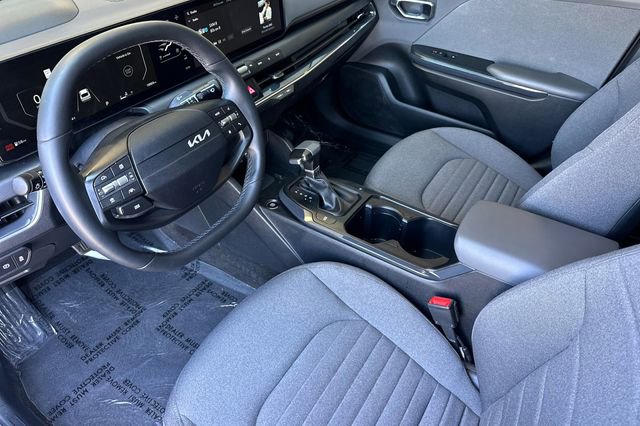 Used 2025 Kia K4 EX FWD image 11