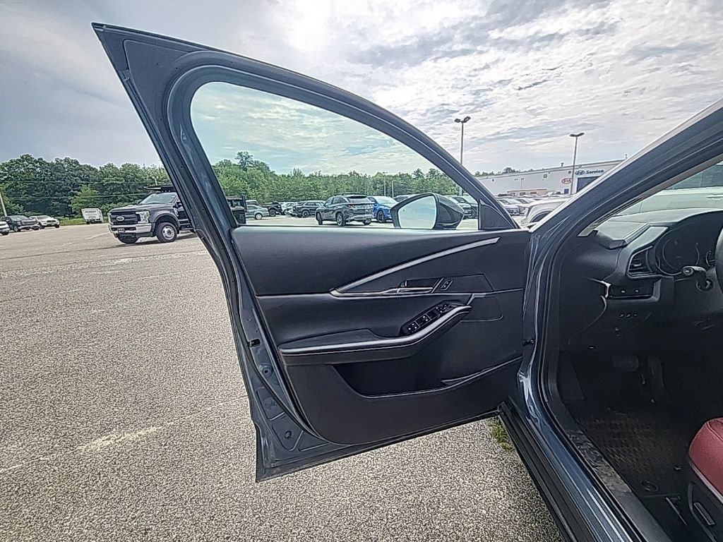 Used 2024 MAZDA CX-30 AWD 2.5 S w/ Preferred Package image 13
