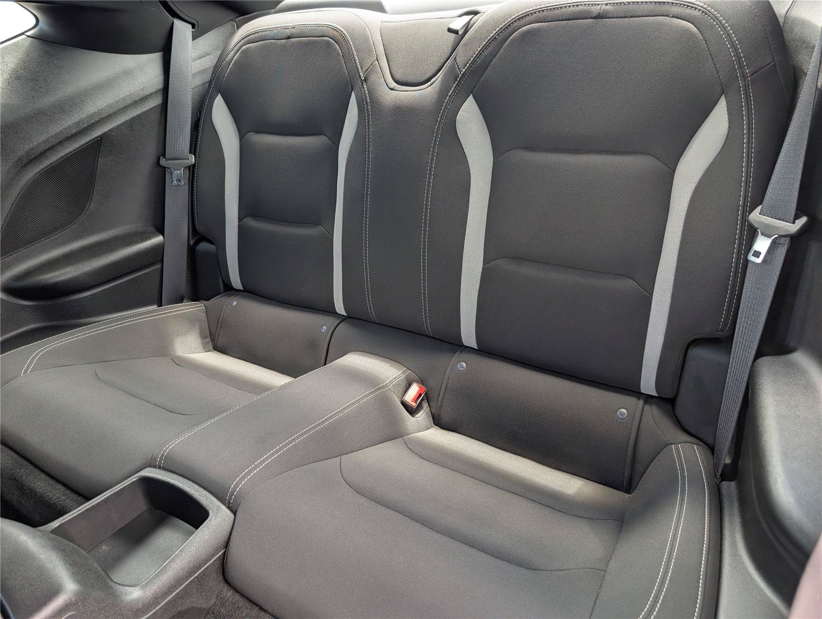 Used 2018 Chevrolet Camaro LS w/ Technology Package RWD image 13