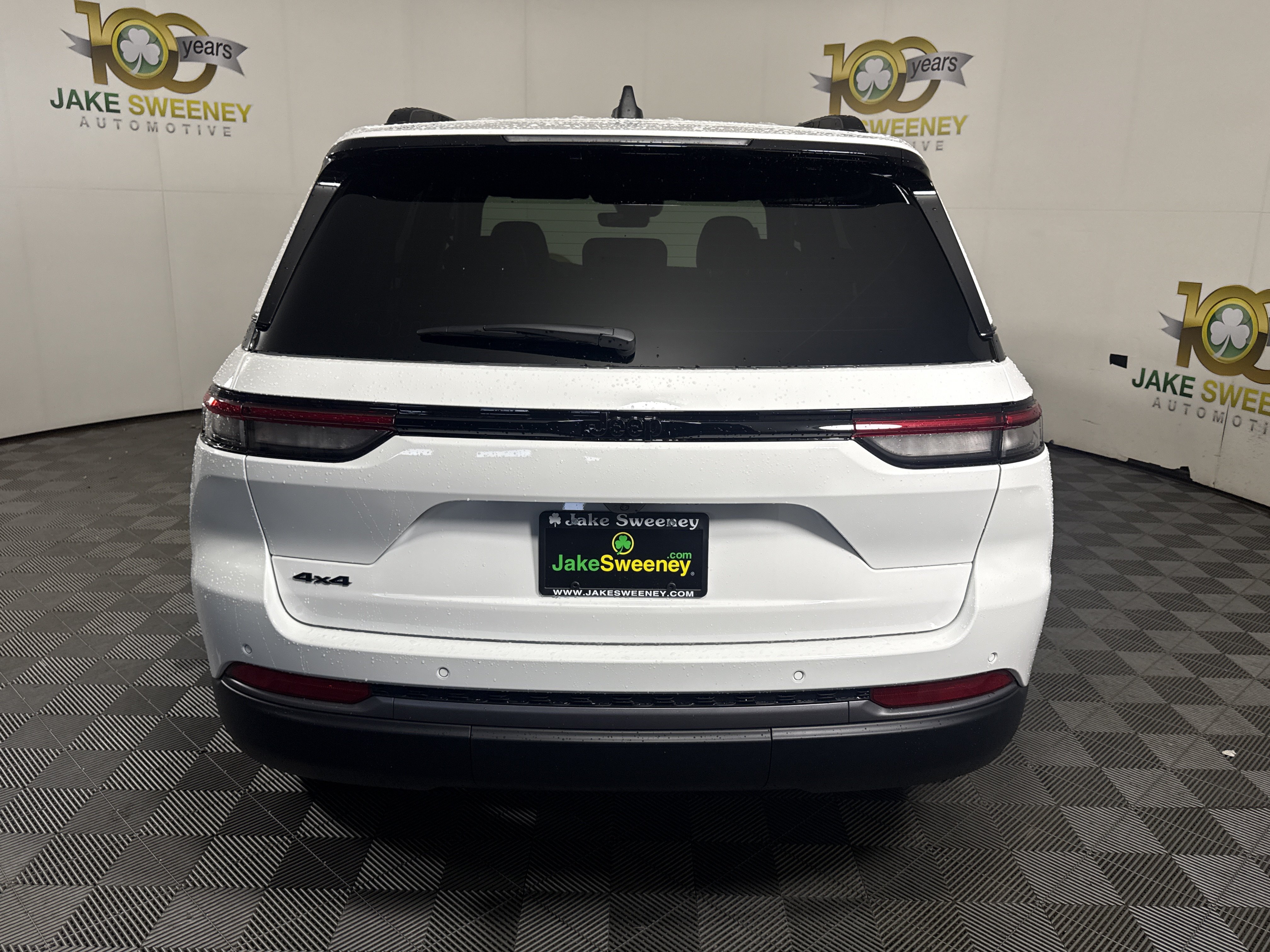 New 2027 Jeep Grand Cherokee Limited AWD/4WD image 7