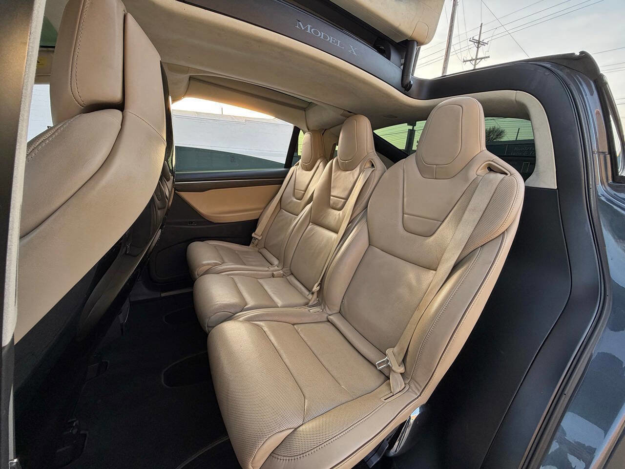 Used 2016 Tesla Model X 60D image 12