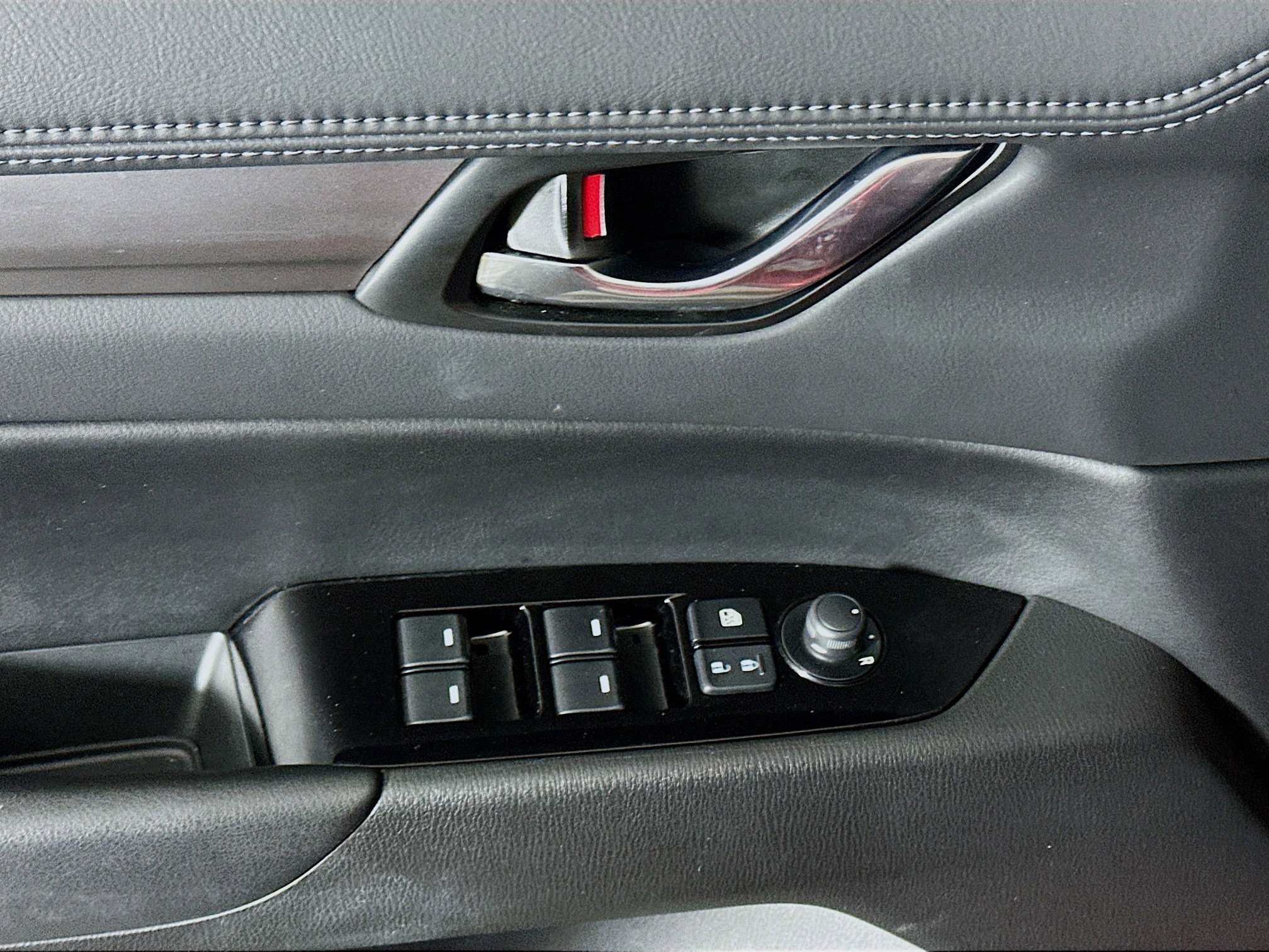 Used 2025 MAZDA CX-5 AWD 2.5 S w/ Select Package image 15