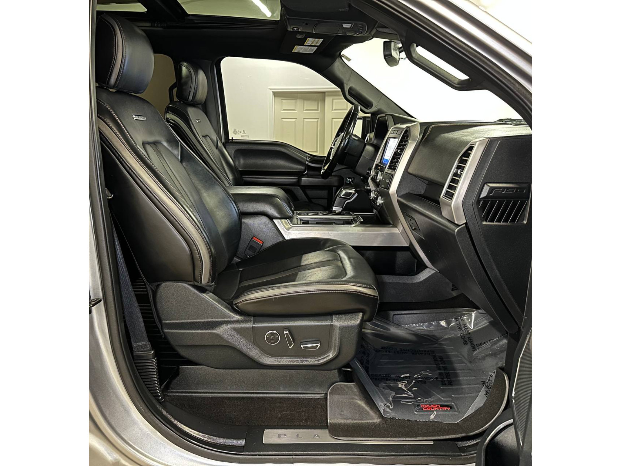 Used 2020 Ford F150 Platinum w/ Equipment Group 701A Luxury AWD/4WD image 21