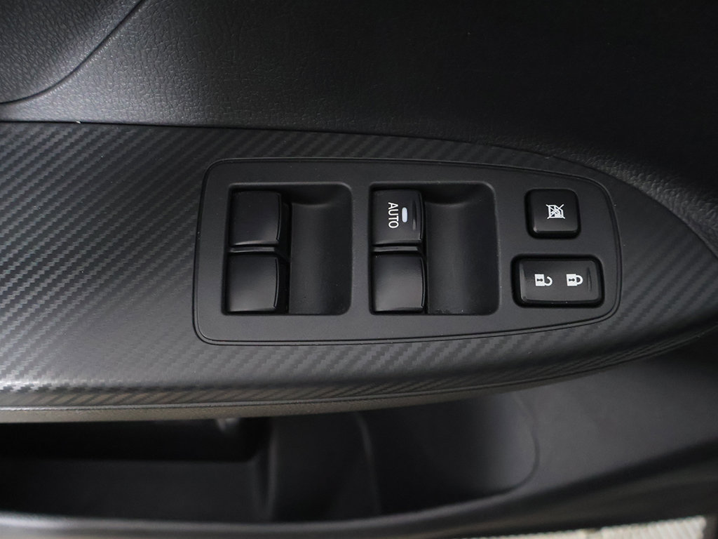 Used 2024 Mitsubishi Eclipse Cross ES AWD/4WD image 32