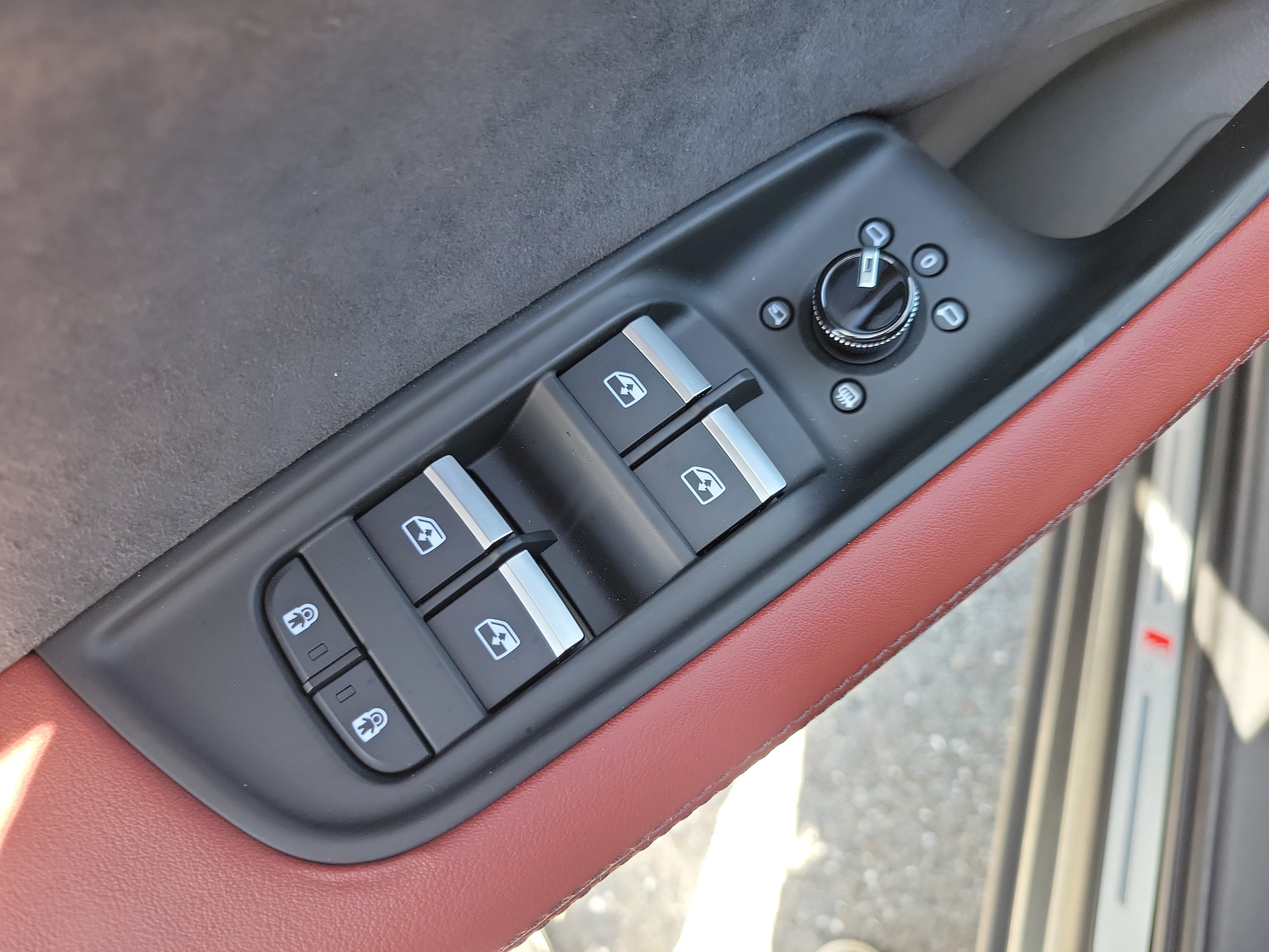 New 2026 Audi SQ7 Premium Plus image 18