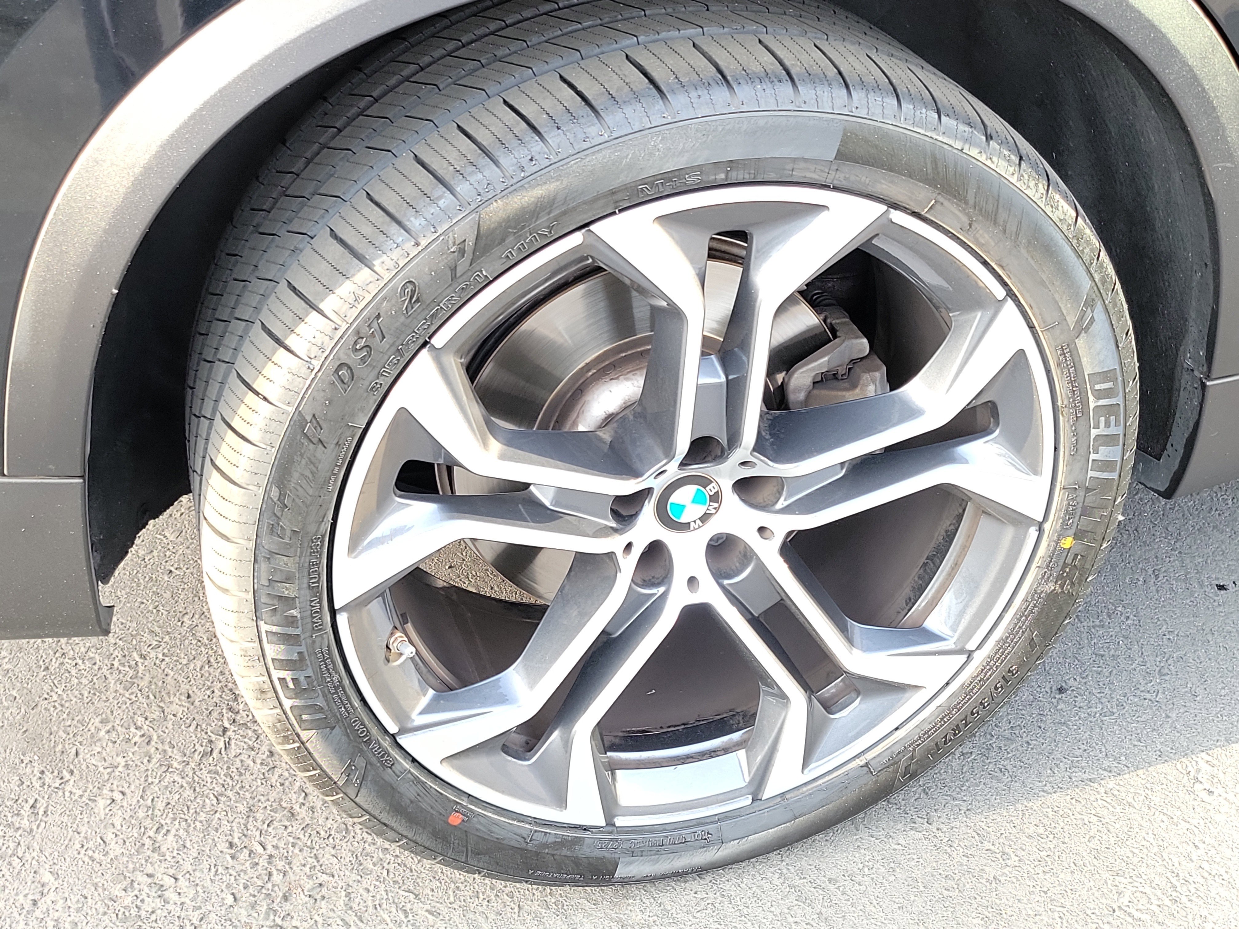 Used 2022 BMW X5 sDrive40i w/ Parking Assistance Package RWD image 25