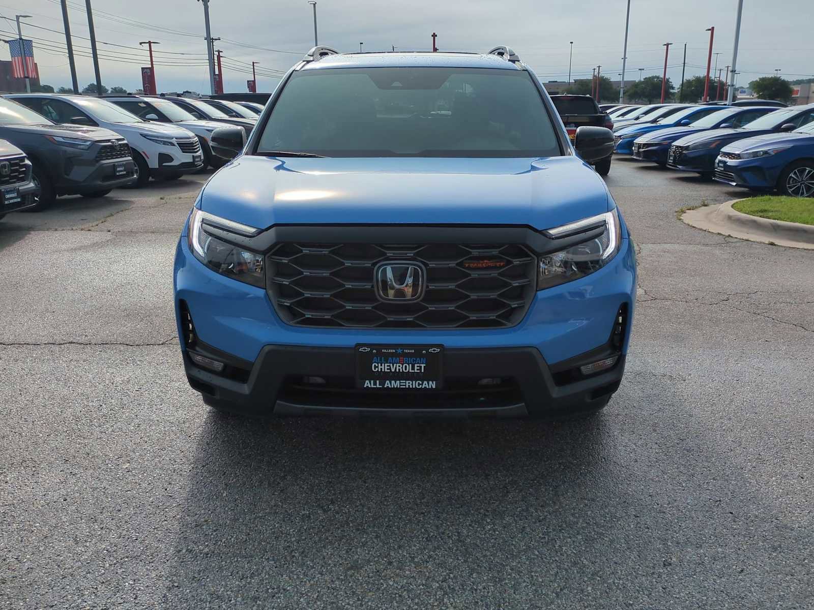 Used 2025 Honda Passport TrailSport image 3