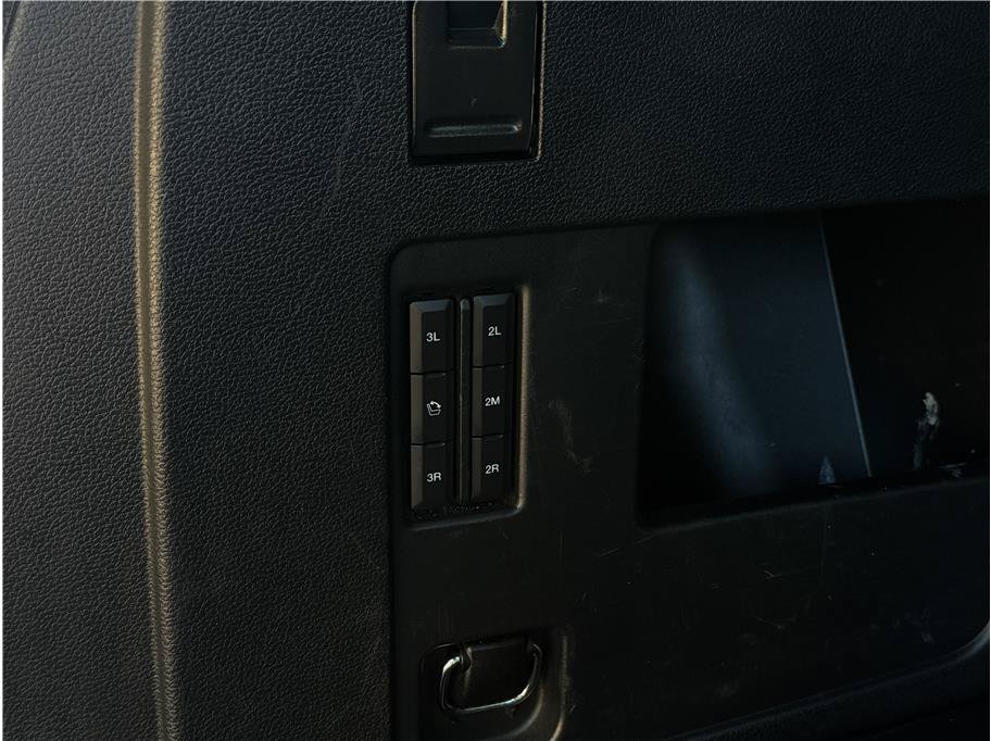 Used 2019 Ford Expedition Max Platinum AWD/4WD image 28