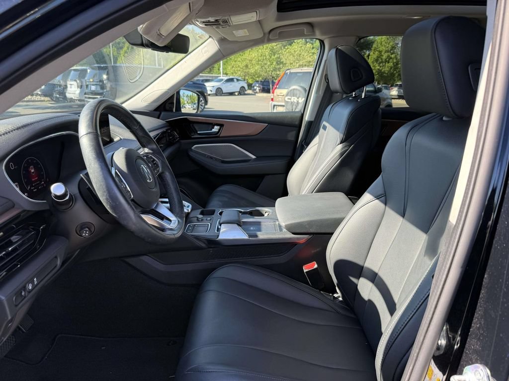 Used 2022 Acura MDX SH-AWD image 13