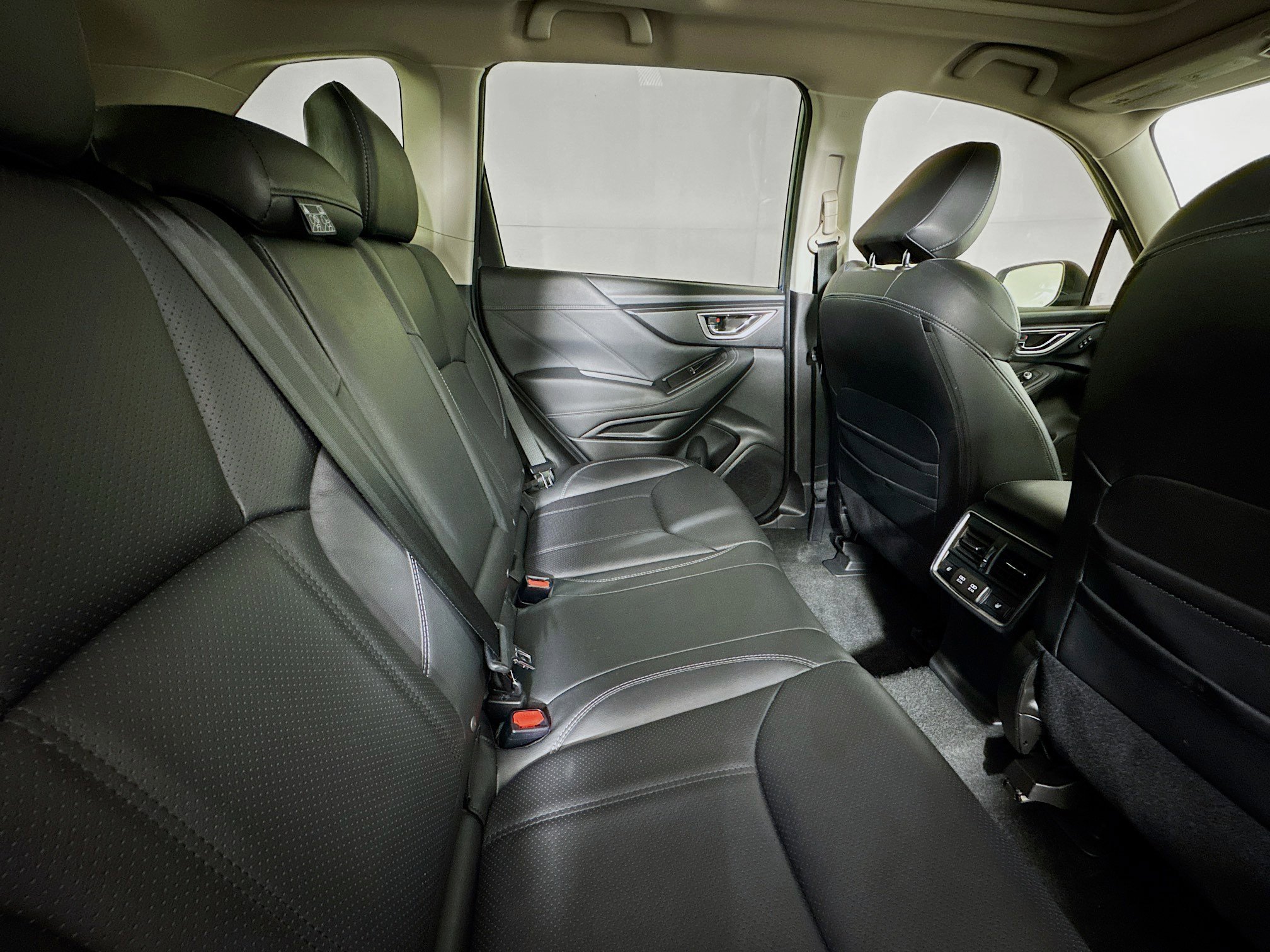 Used 2020 Subaru Forester Touring image 26