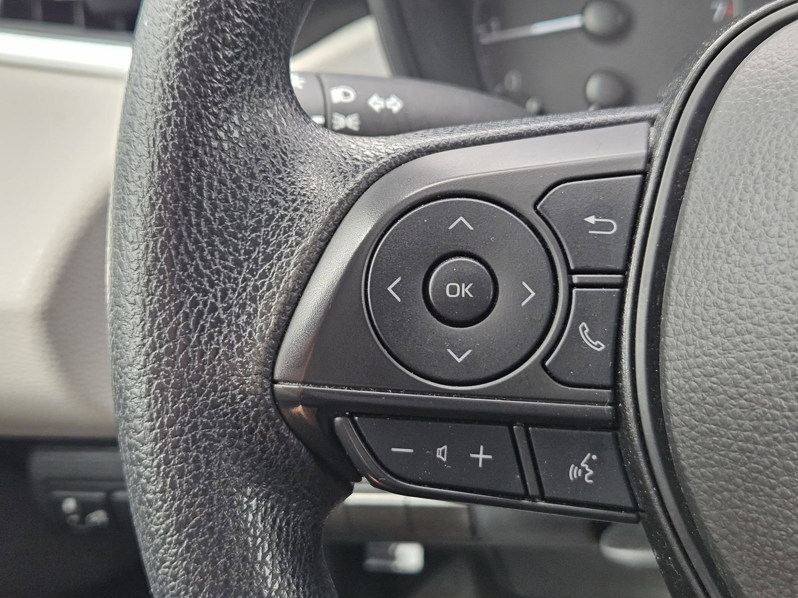 Used 2024 Toyota Corolla LE FWD image 23