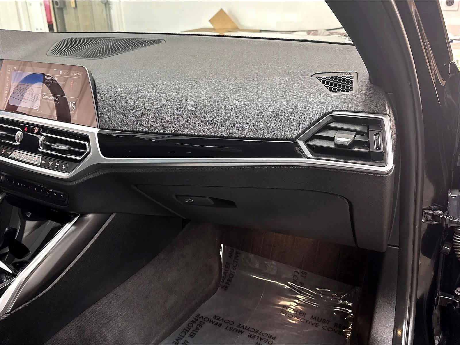 Used 2019 BMW 330i Sedan w/ Convenience Package RWD image 29