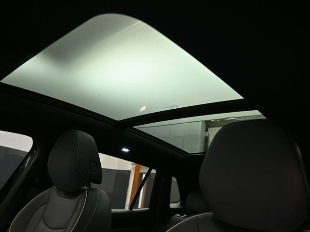 New 2026 Volkswagen Tiguan SEL R-Line image 23