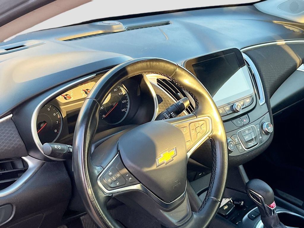 Used 2024 Chevrolet Malibu RS w/ LPO, Floor Liner Package FWD image 9