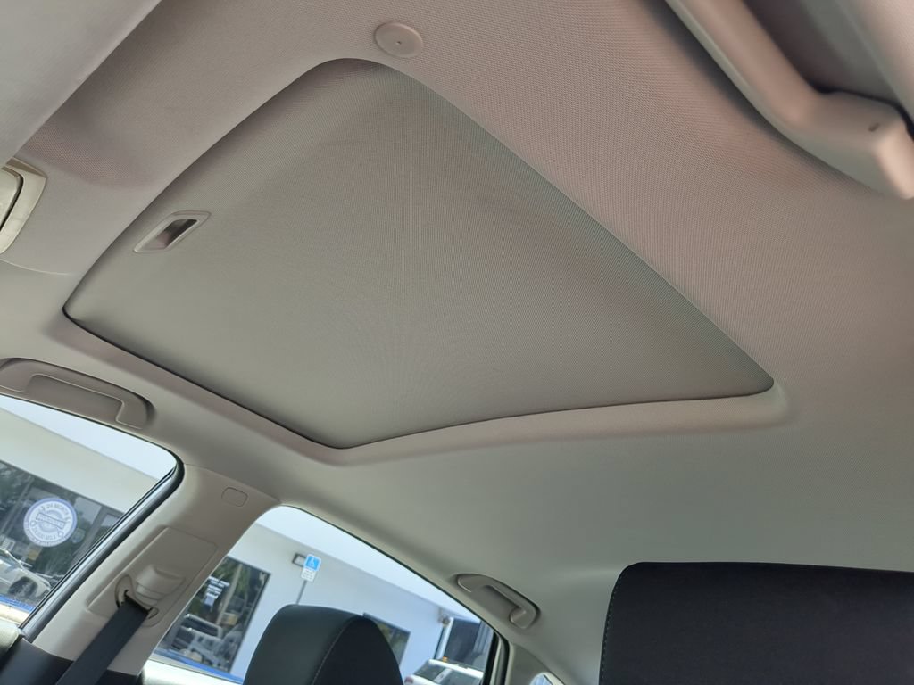 Used 2018 Honda Accord EX image 19