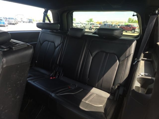 Used 2018 Ford Expedition Max Limited RWD image 19