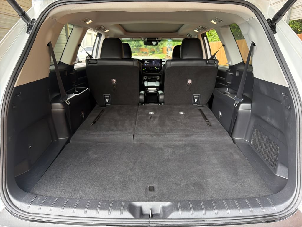 Used 2024 Toyota Grand Highlander FWD image 36