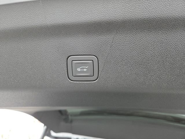 New 2026 GMC Yukon XL AT4 Ultimate w/ LPO, Illumination Package image 21