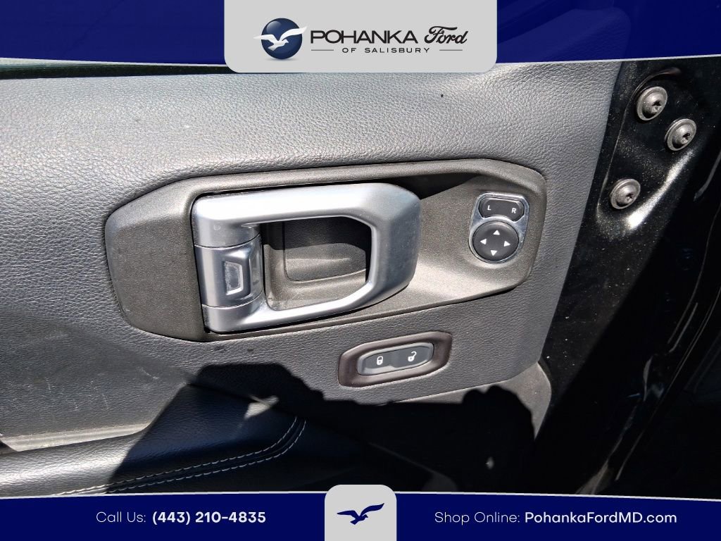 Used 2019 Jeep Wrangler Unlimited Sahara w/ Quick Order Package 24M Moab image 10