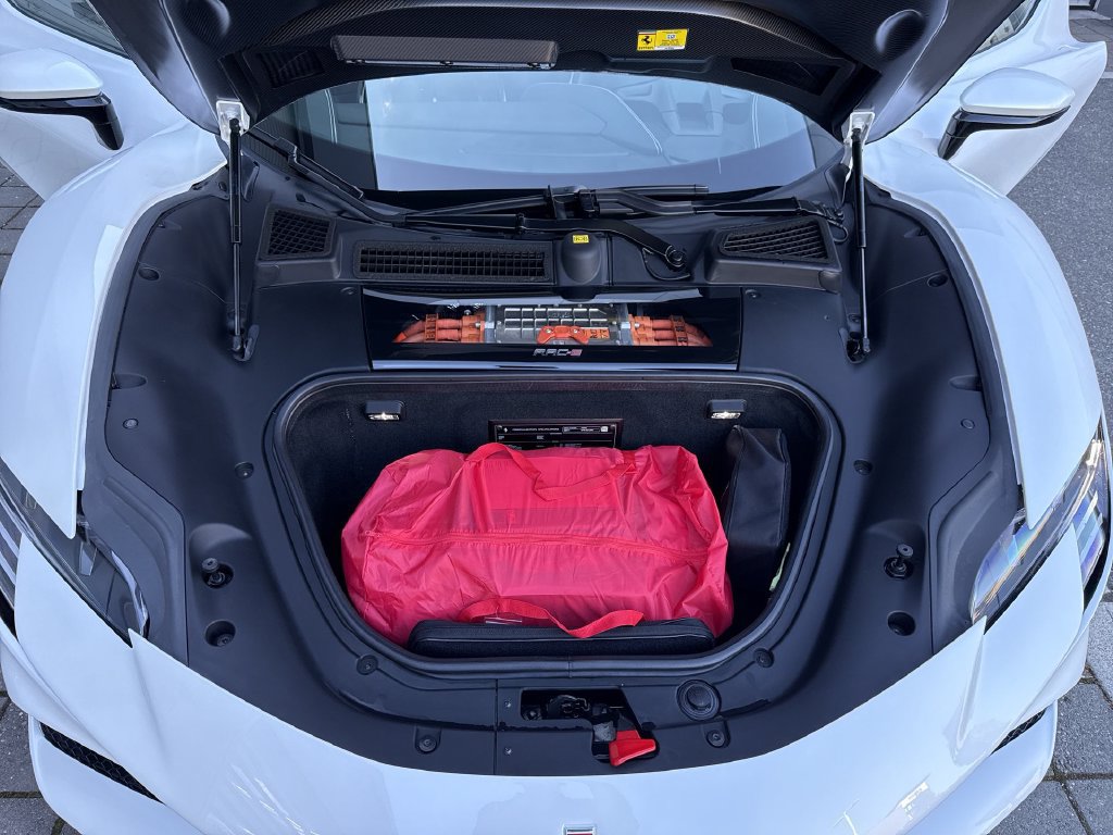Certified 2022 Ferrari SF90 Stradale AWD/4WD image 22