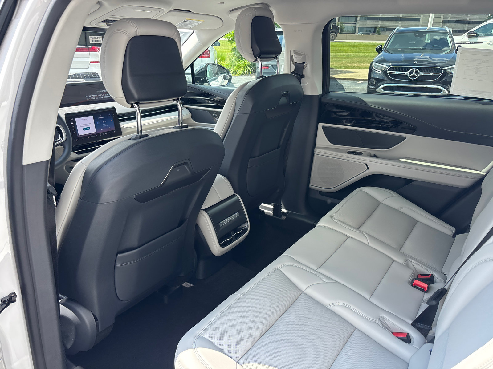 New 2026 Lincoln Nautilus Premier AWD/4WD image 27