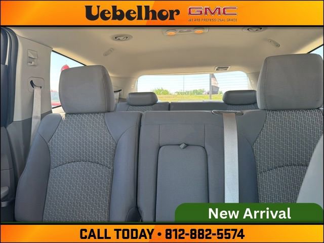 Used 2011 Chevrolet Traverse LS FWD image 22