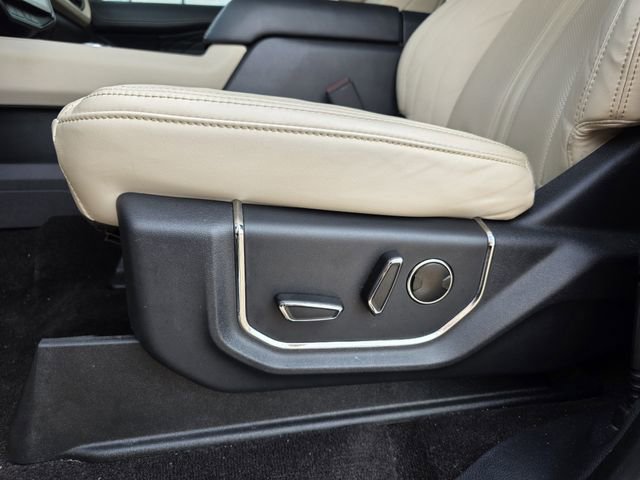 Certified 2023 Ford Expedition Platinum image 14