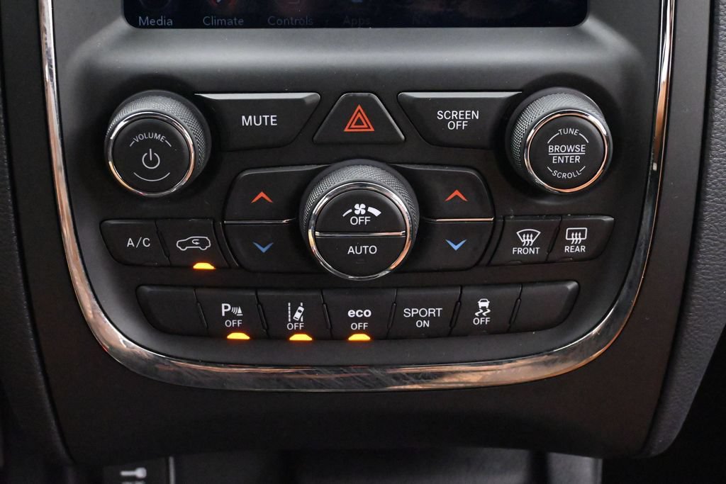 Used 2020 Dodge Durango R/T w/ Technology Group AWD/4WD image 35