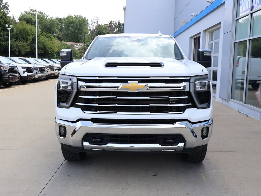 Certified 2024 Chevrolet Silverado 2500 LTZ AWD/4WD image 5